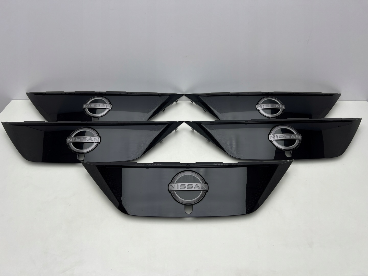 Nissan Leaf ZE1 Kühlergrill FRONTGRILL Kühlergitter 620726WK5A - Thumbnail 6