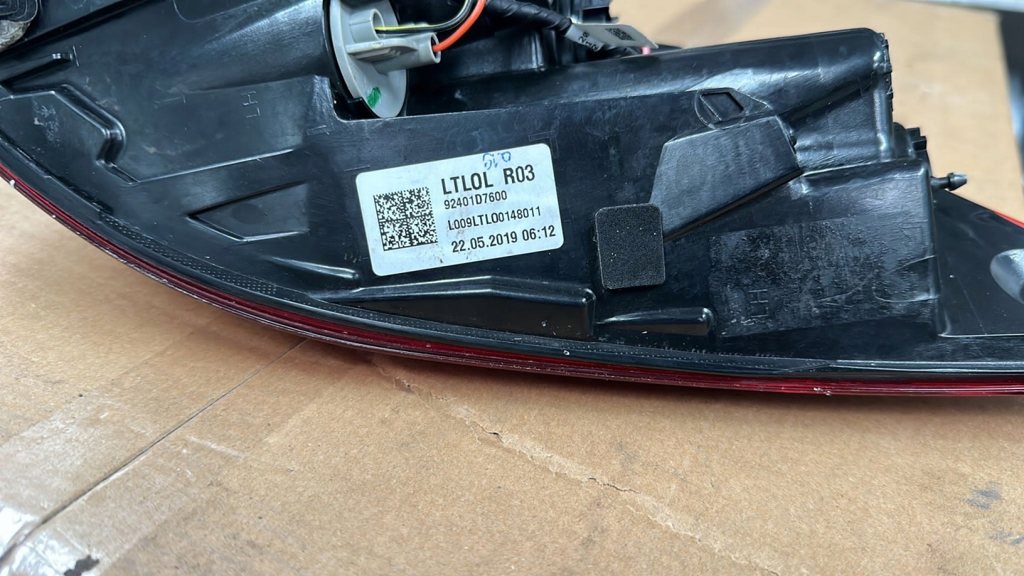 Hyundai Tucson NX4E Rückleuchte 92401D7600 Rearlamp - Thumbnail 4