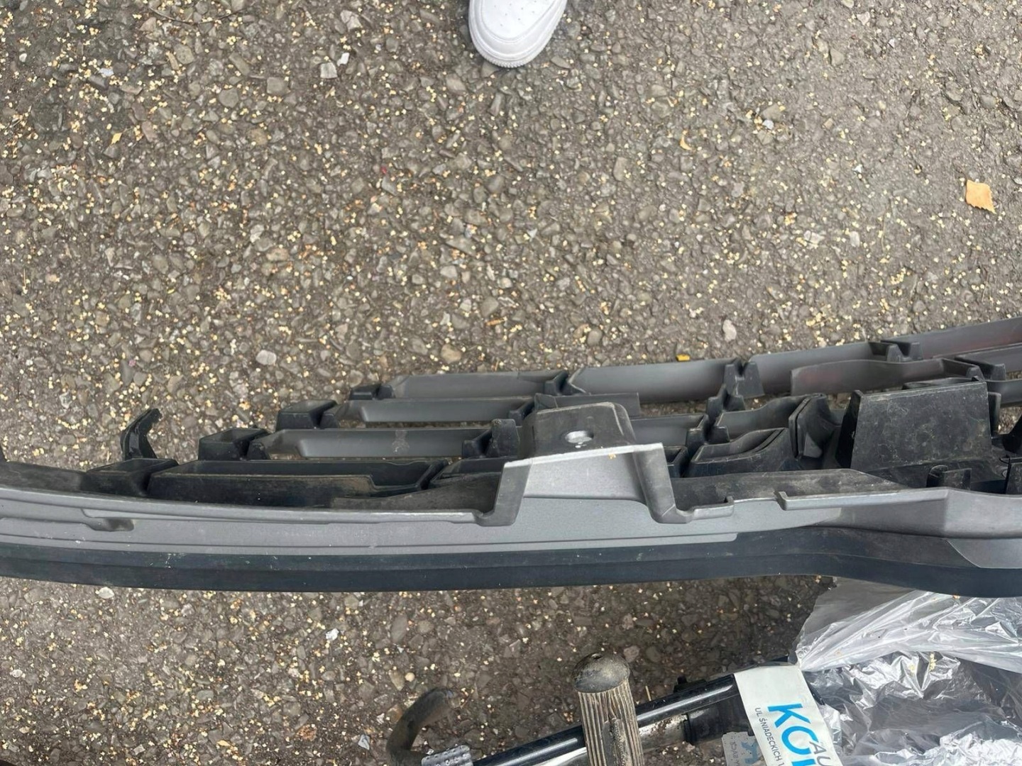 Renault Master II Kühlergrill FRONTGRILL Kühlergitter 623102803R - Thumbnail 9