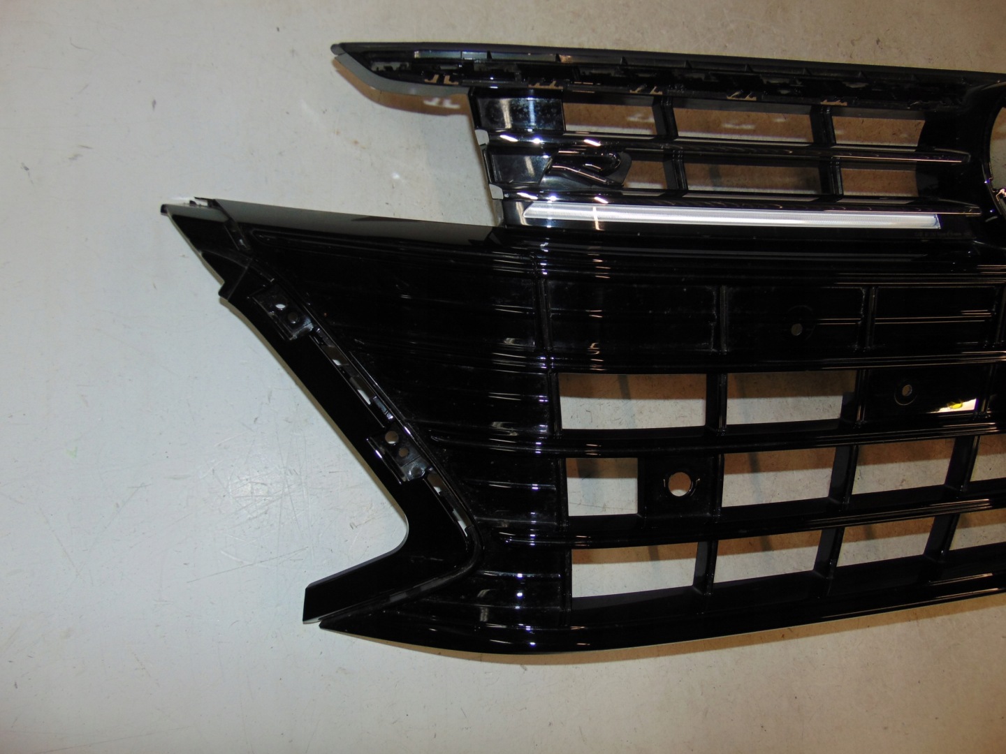 VW Arteon 3H Kühlergrill FRONTGRILL Kühlergitter 3G8853651CC - Thumbnail 2