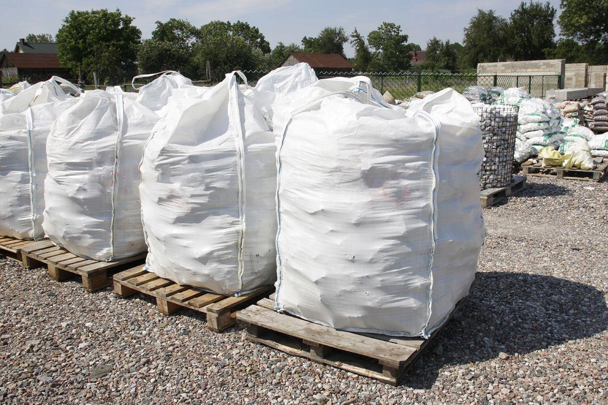 мешки полипропилен. мешки для сыпучих материалов. мешки мкр биг-бэг. белый цемент м500, биг-бэг, 1т. биг-бэг 2-х стропный.