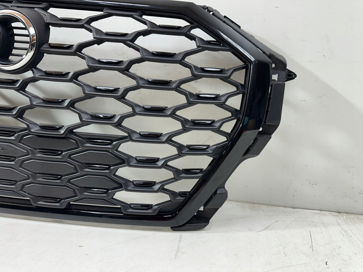 Audi Q3 Kühlergrill FRONTGRILL Kühlergitter 83F853651 - Thumbnail 9