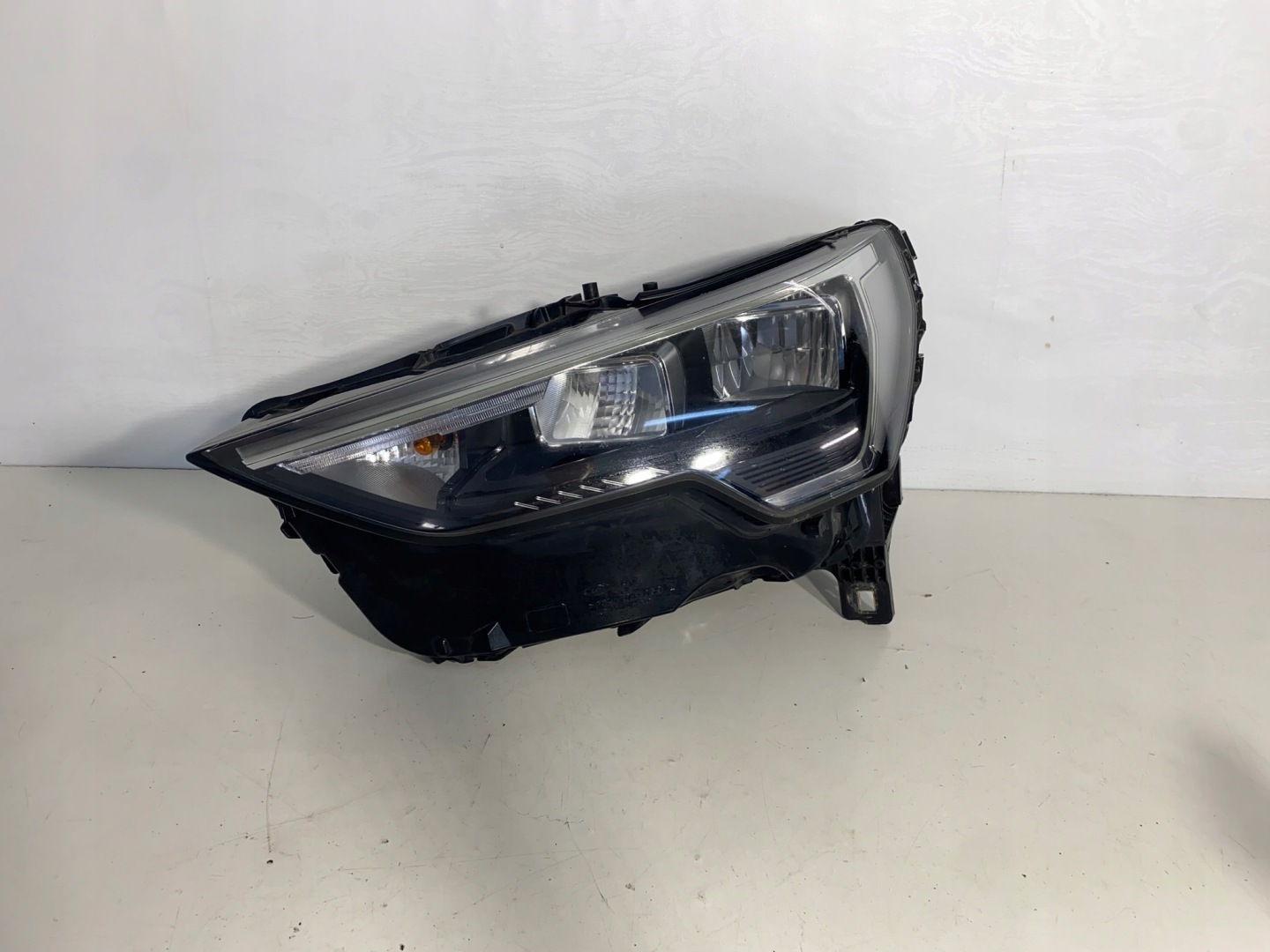 Frontscheinwerfer Audi Q3 83A941011 LED Links Scheinwerfer Headlight - Thumbnail 1