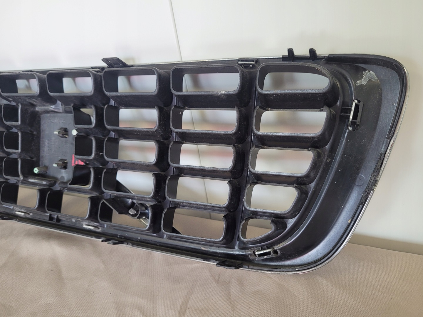 Volvo S70/V70/XC70 V70 Kühlergrill FRONTGRILL Kühlergitter 31255500BU - Thumbnail 7