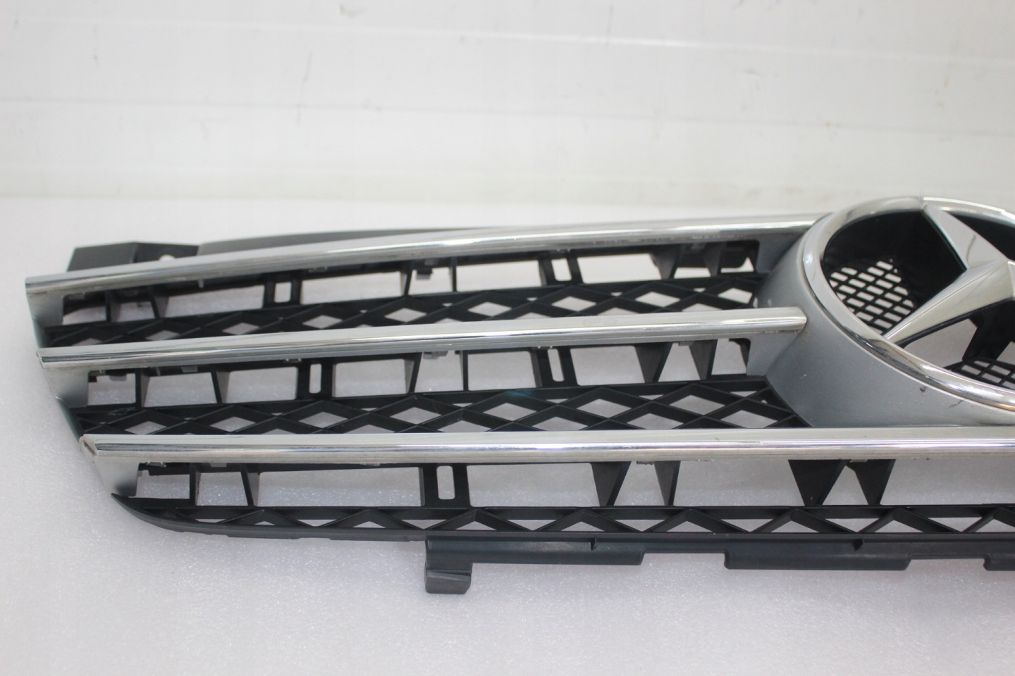 Mercedes-Benz Vito W639 Kühlergrill FRONTGRILL Kühlergitter A6398800083 - Thumbnail 10