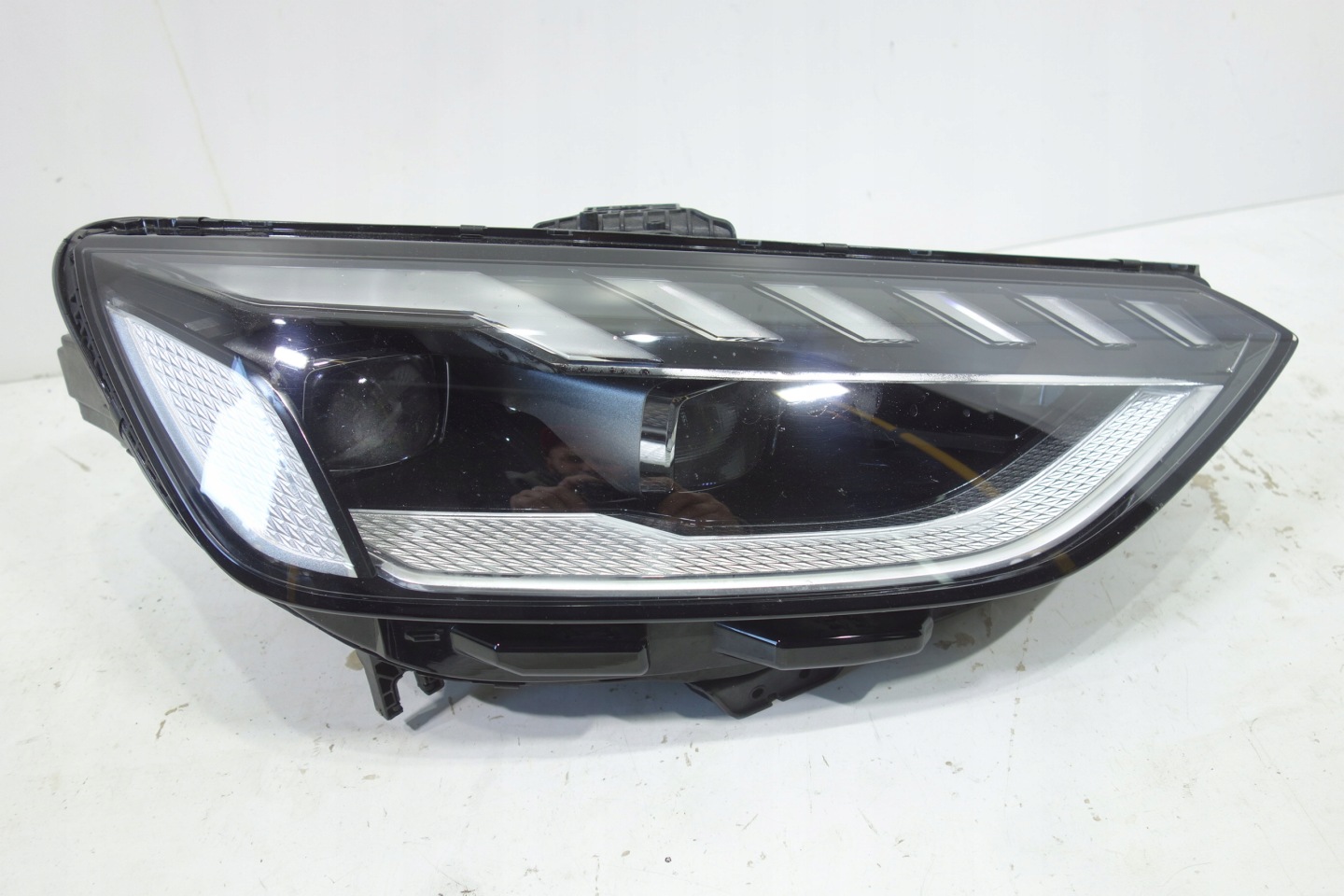 Frontscheinwerfer Audi A4 B9 8W0941036E Matrix LED Rechts Scheinwerfer Headlight - Thumbnail 1