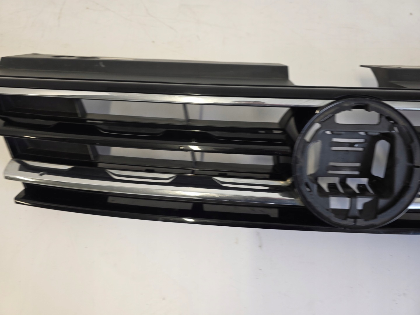 VW Tiguan Kühlergrill FRONTGRILL Kühlergitter 5NA8536530E - Thumbnail 7