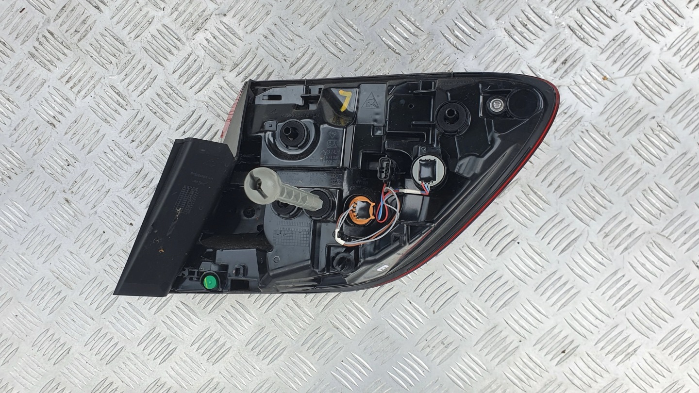 Renault Captur RJB Rückleuchte Rearlamp - Thumbnail 2