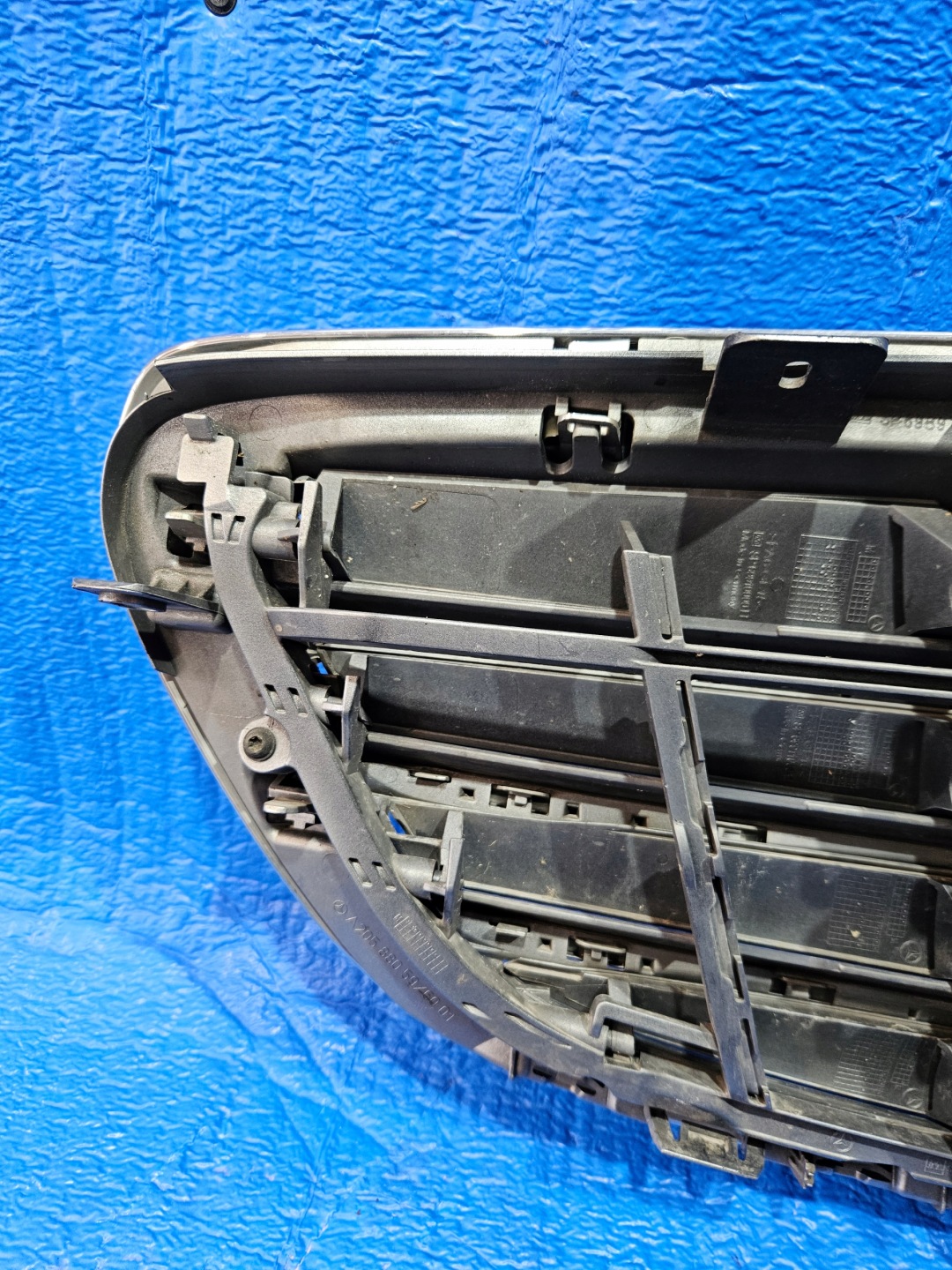 Mercedes-Benz C-Klasse W205 Kühlergrill FRONTGRILL Kühlergitter A2058805901 - Thumbnail 10