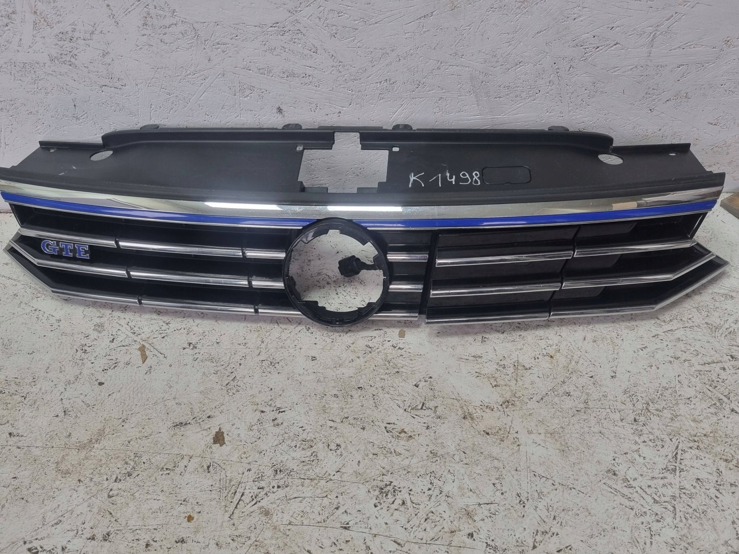 VW Passat B8 Kühlergrill FRONTGRILL Kühlergitter 3G0853396 - Thumbnail 1