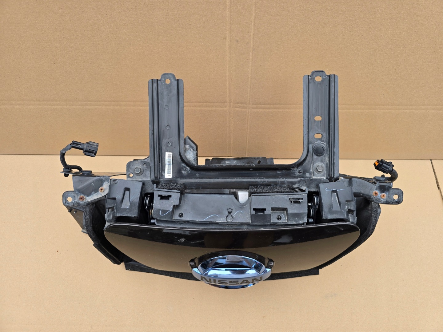 Nissan Leaf ZE0 Kühlergrill FRONTGRILL Kühlergitter FATRAPAGR - Thumbnail 2