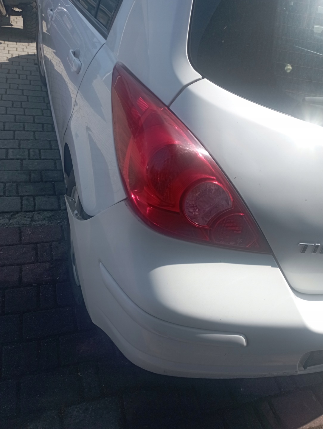 Nissan Tiida C11 Rückleuchte Rearlamp - Image 1