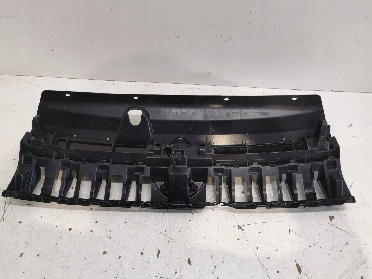 VW Passat B9 Kühlergrill FRONTGRILL Kühlergitter 3J0807221A - Thumbnail 9