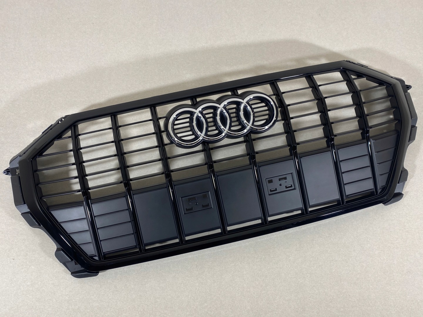Audi Q3 Kühlergrill FRONTGRILL Kühlergitter 83A853651C - Thumbnail 6