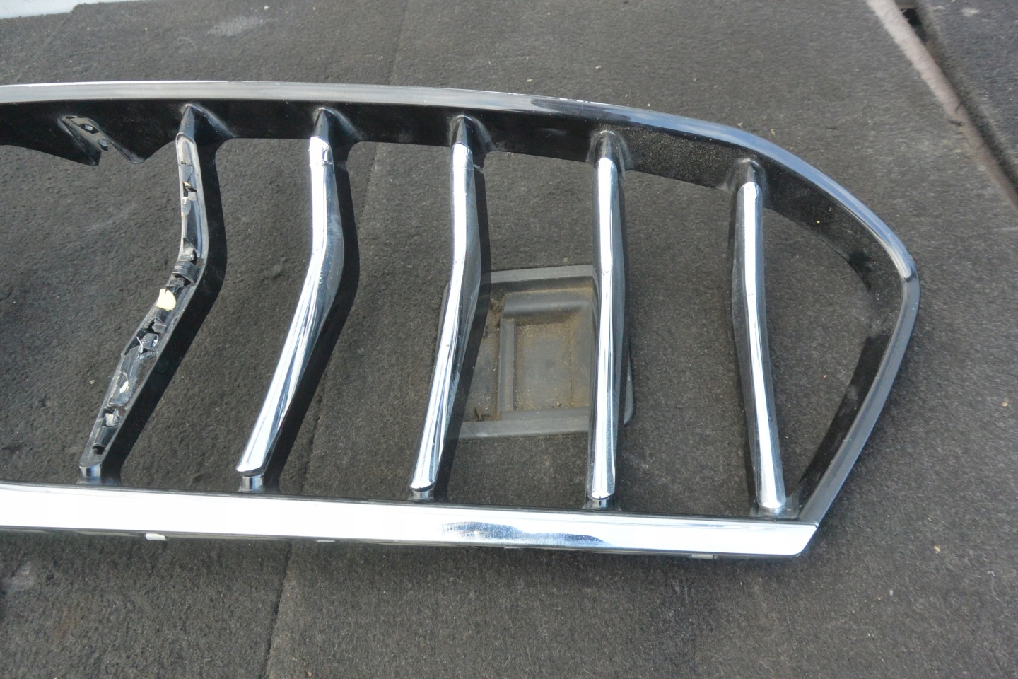 Maserati Ghibli AM336 Kühlergrill FRONTGRILL Kühlergitter 670097576 - Thumbnail 6