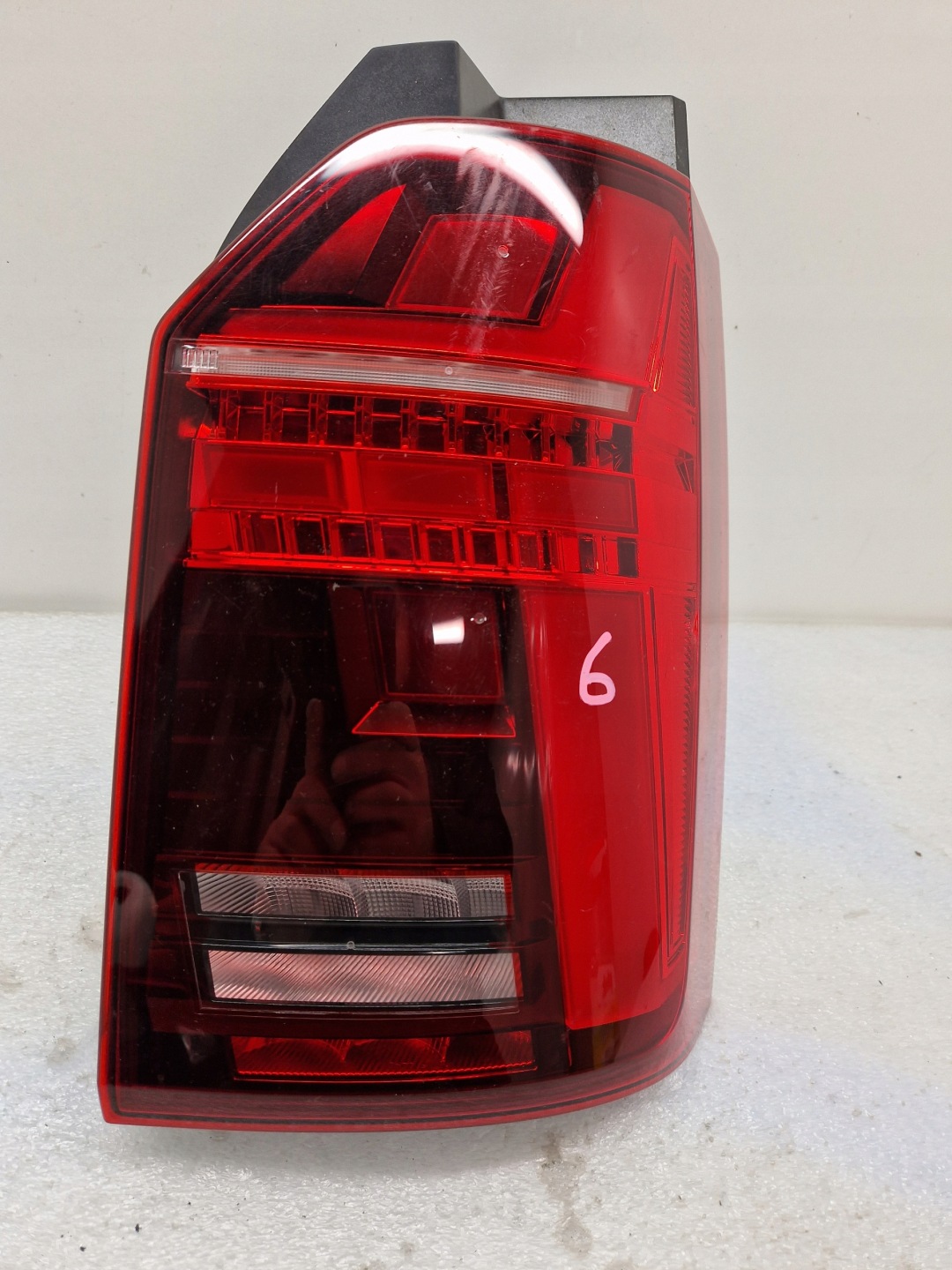 VW Transporter T6 Rückleuchte 7LA945208 Rearlamp - Thumbnail 1