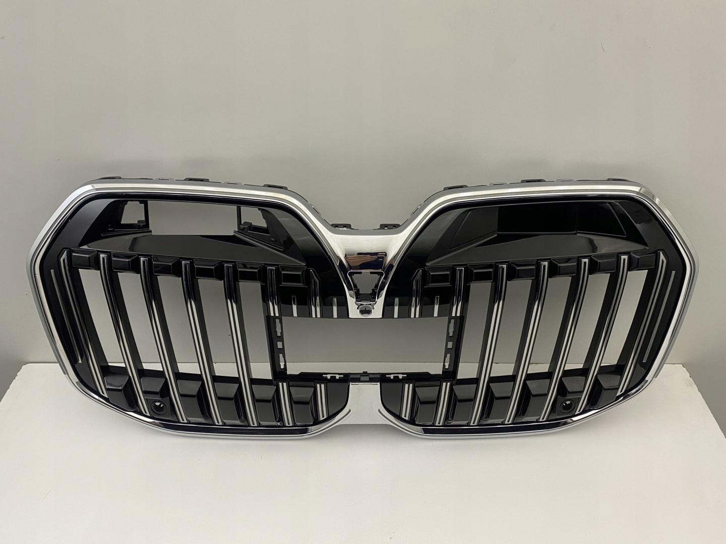 BMW i7 G70 Kühlergrill FRONTGRILL Kühlergitter - Thumbnail 4