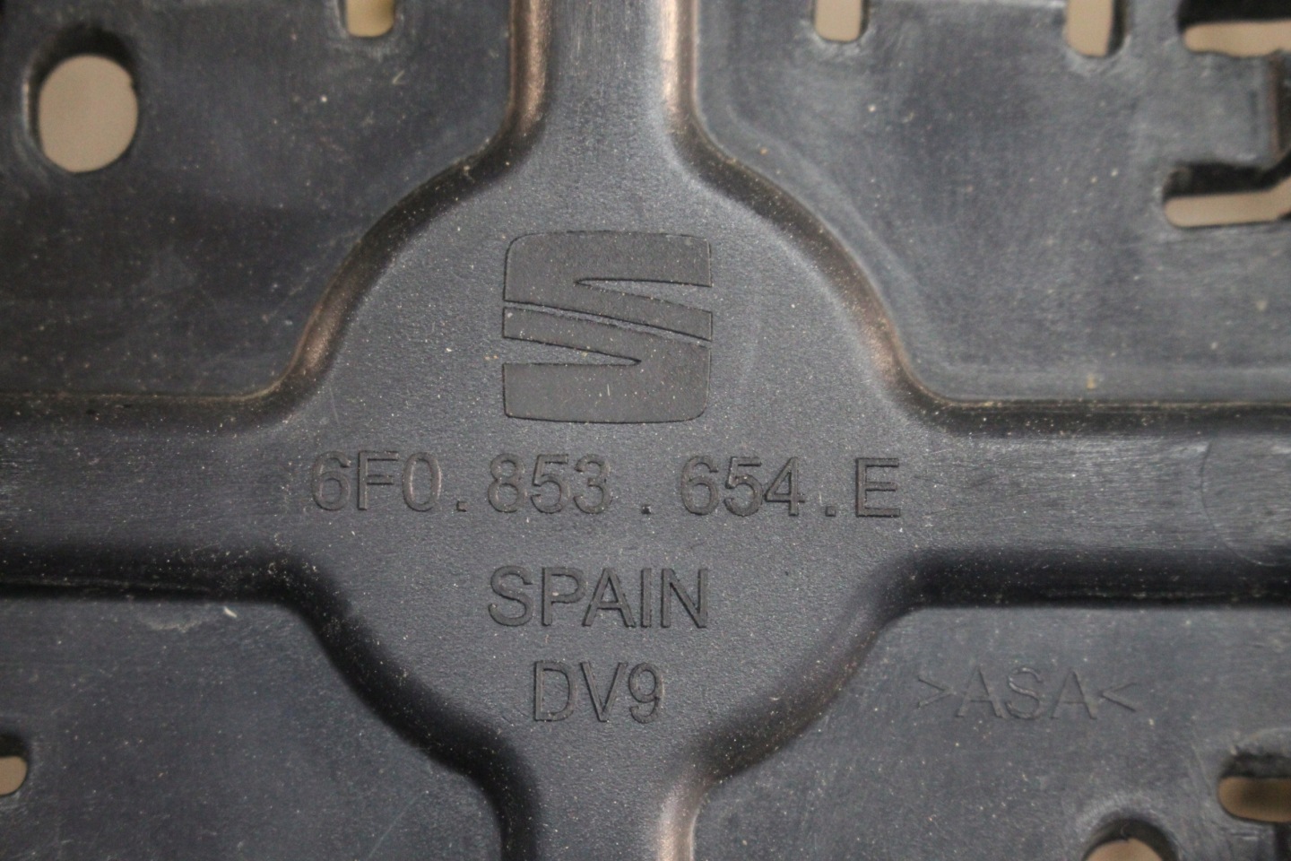 SEAT Ibiza 6F0 Kühlergrill FRONTGRILL Kühlergitter 6F0853654E - Thumbnail 6