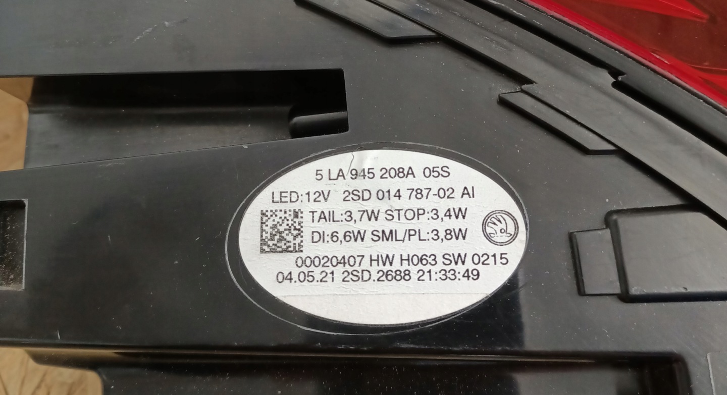 Skoda Enyaq 5LA Rückleuchte 5LA945208 Rearlamp - Thumbnail 4