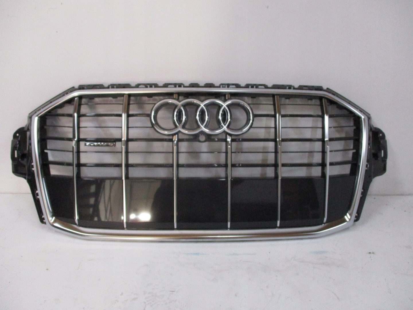 Audi Q7 Kühlergrill FRONTGRILL Kühlergitter 4M0853651AJ - Thumbnail 1