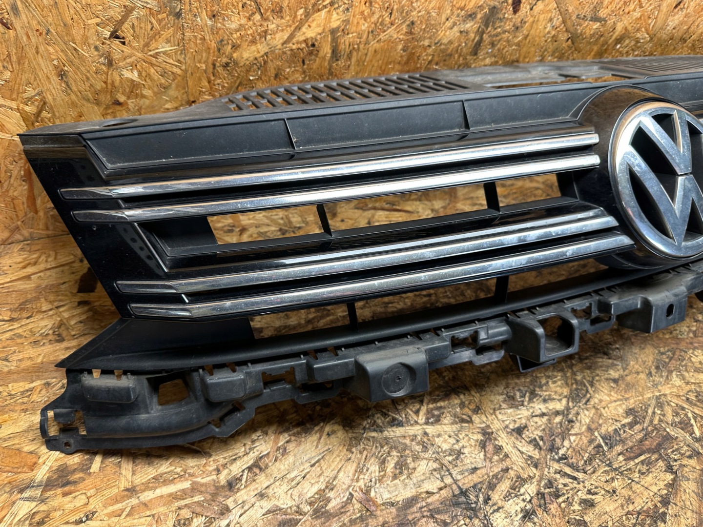VW Tiguan Kühlergrill FRONTGRILL Kühlergitter 5N0853653E - Thumbnail 8