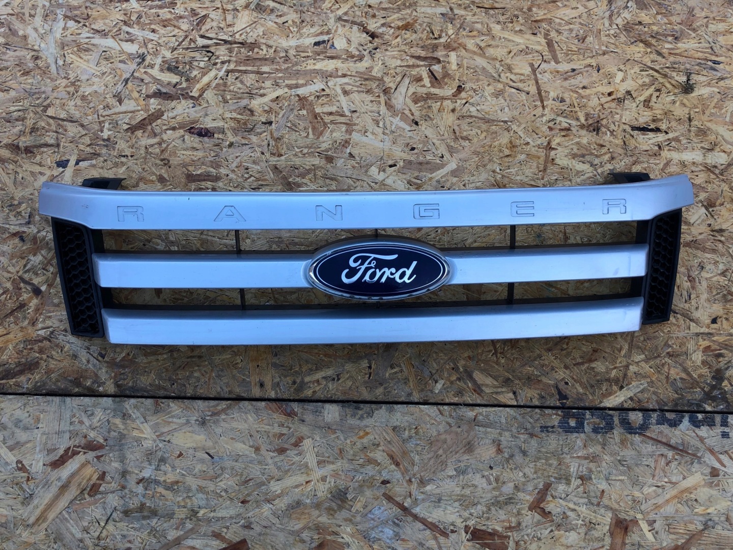 Ford Ranger 1 Mk1 Kühlergrill FRONTGRILL Kühlergitter AB398178AD - Thumbnail 2