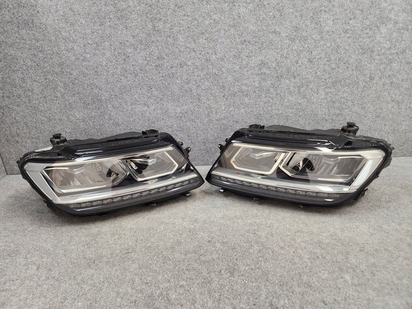 Frontscheinwerfer VW Tiguan 5NB941036DS LED Links Scheinwerfer Headlight - Thumbnail 1