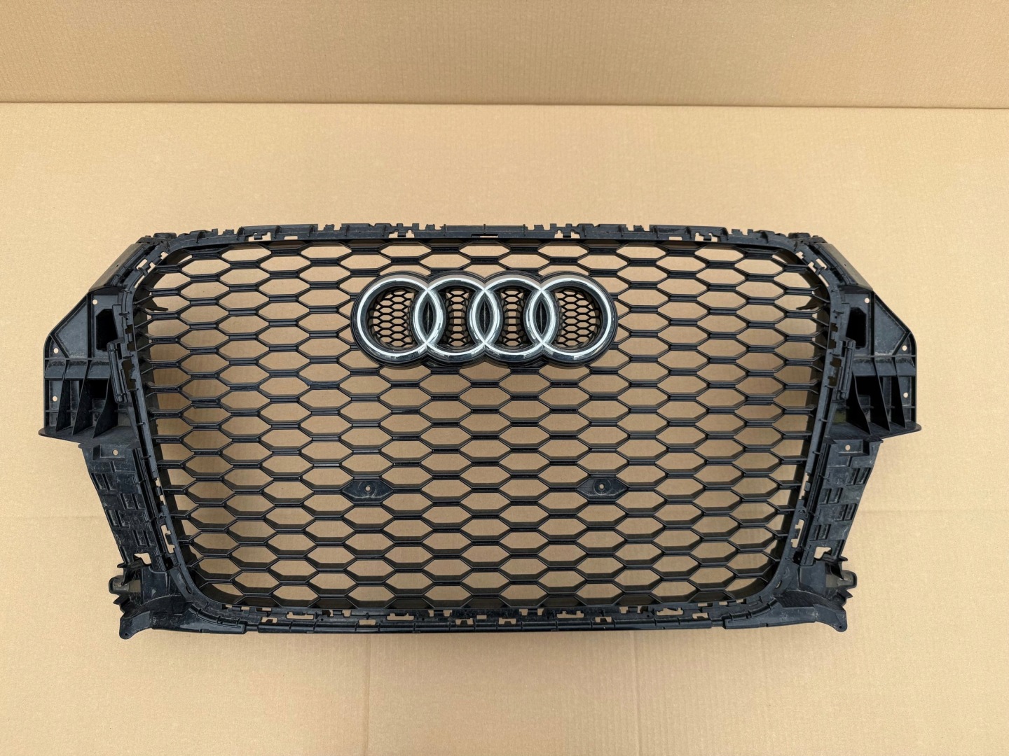 Audi Q3 Kühlergrill FRONTGRILL Kühlergitter 8U0853651 - Thumbnail 1