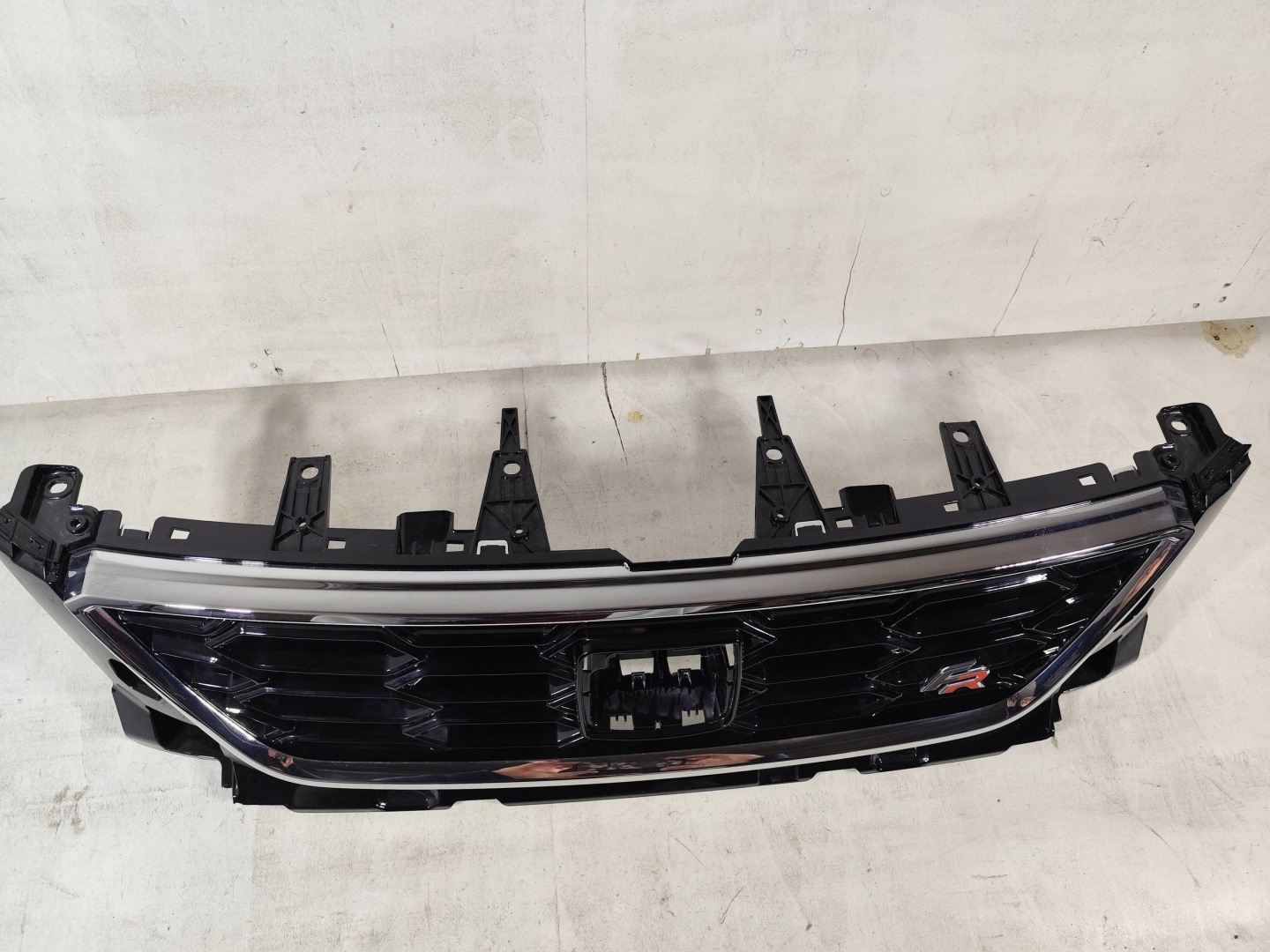 SEAT Ateca 575 Kühlergrill FRONTGRILL Kühlergitter 575853654E - Thumbnail 6