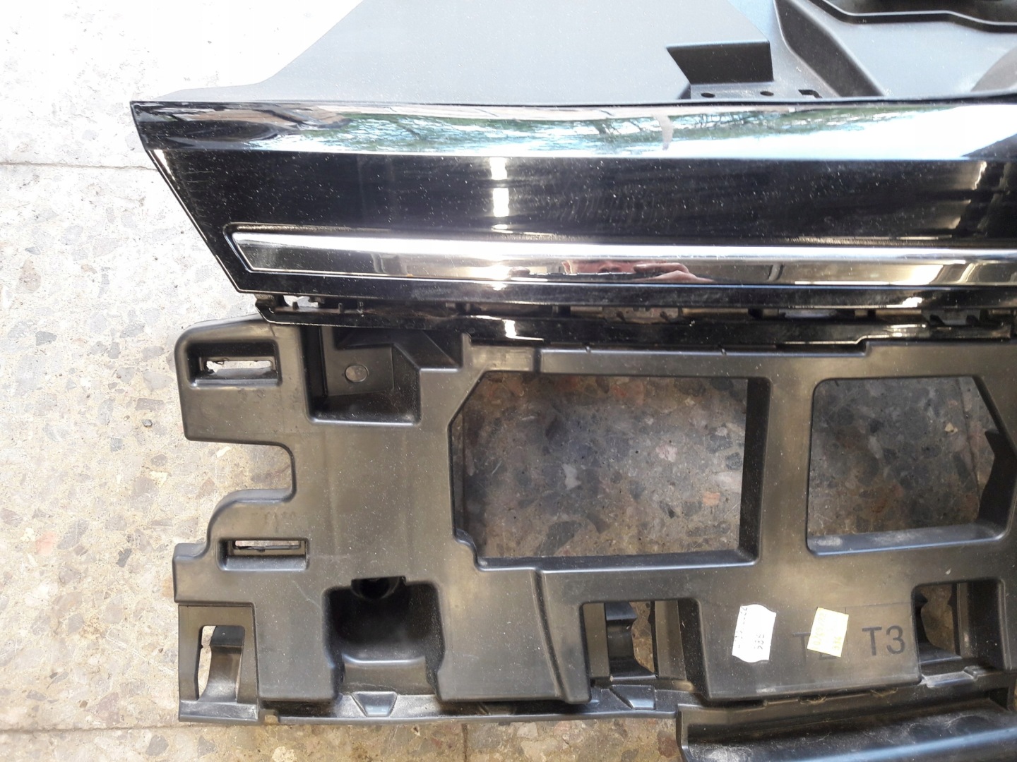 Renault MĂ©gane I BA.. Kühlergrill FRONTGRILL Kühlergitter 620321520R - Thumbnail 2