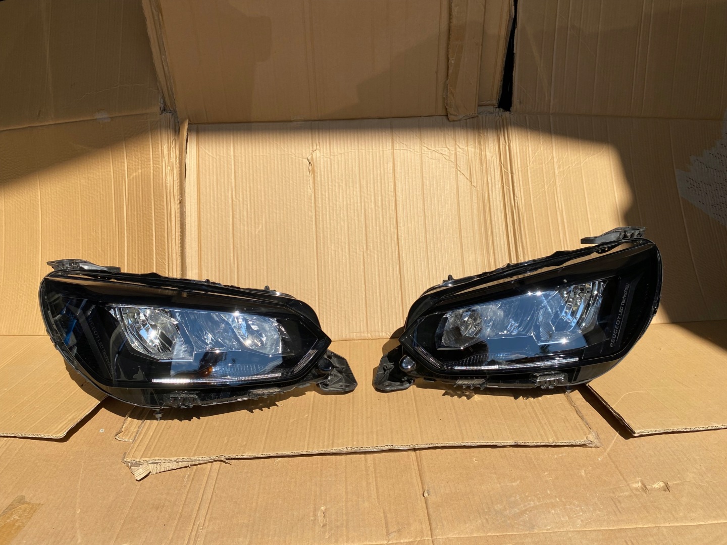 Frontscheinwerfer Peugeot 208 I 9855524680 LED Links Scheinwerfer Headlight - Thumbnail 1