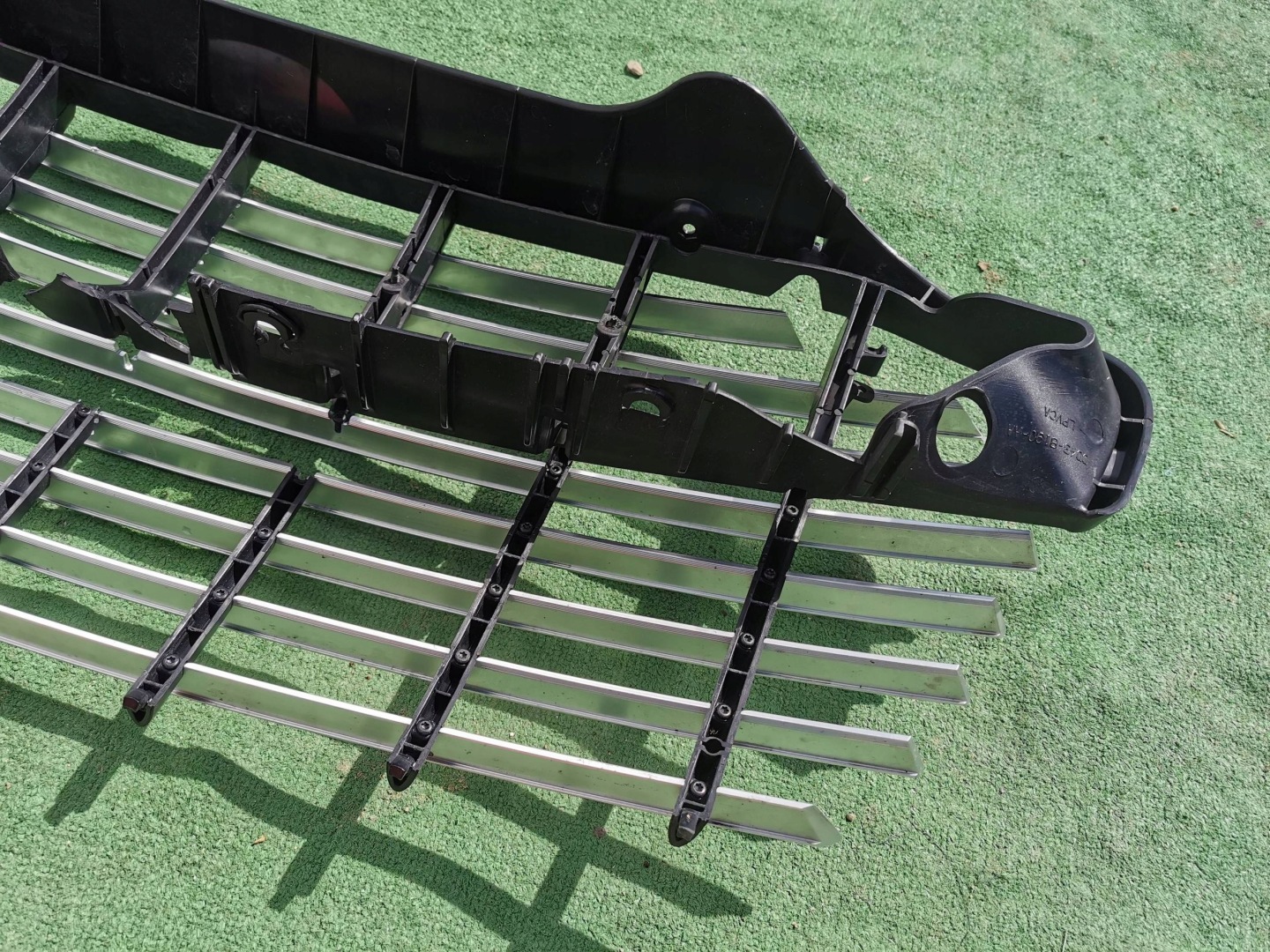 Aston Martin Rapide VH1 Kühlergrill FRONTGRILL Kühlergitter DD438190AA - Thumbnail 11