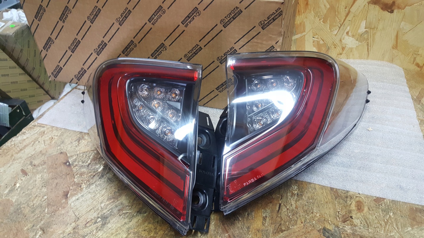Toyota C-HR X20 Rückleuchte 81550F4031R Rearlamp - Thumbnail 1