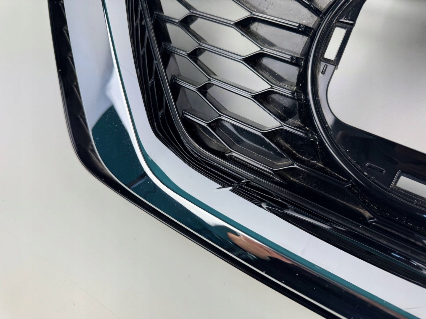 Nissan Qashqai J11 Kühlergrill FRONTGRILL Kühlergitter 62398HV80A - Thumbnail 9