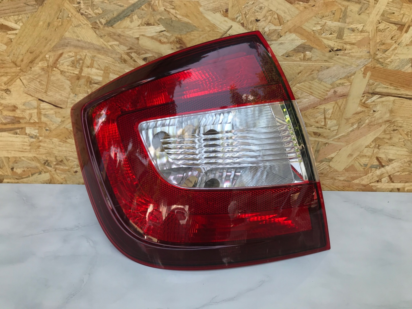 Skoda Rapid Roomster 5J Rückleuchte Rearlamp - Thumbnail 2