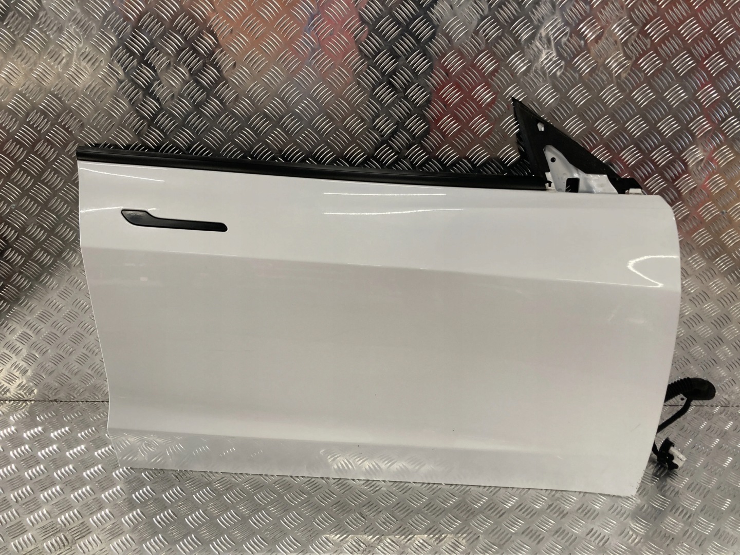 Tesla Model 3 003 Tür Vorne Rechts Door Porta Porte - Thumbnail 1