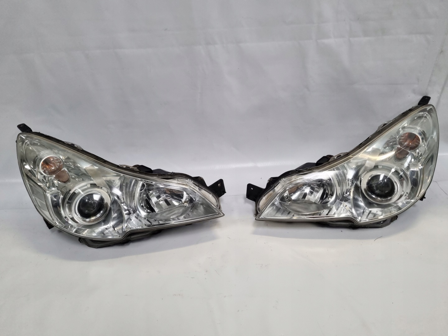 Frontscheinwerfer Subaru Legacy BC 84001AJ051 Xenon Links Scheinwerfer Headlight - Thumbnail 1