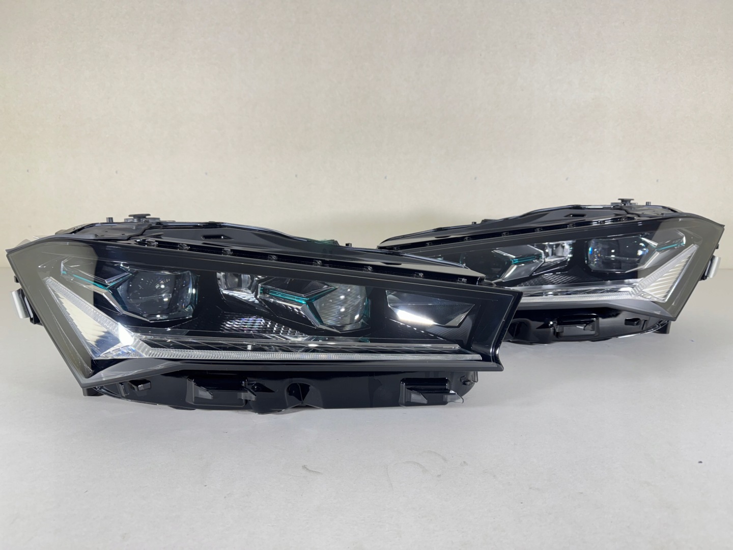 Frontscheinwerfer Skoda Superb 63P 63P194101 LED Links Scheinwerfer Headlight - Thumbnail 1