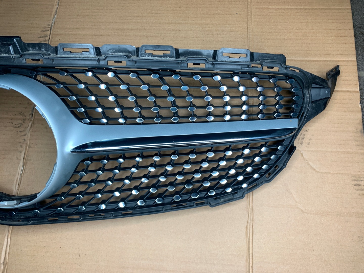 Mercedes-Benz C-Klasse W205 Kühlergrill FRONTGRILL Kühlergitter W2058800330 - Thumbnail 7