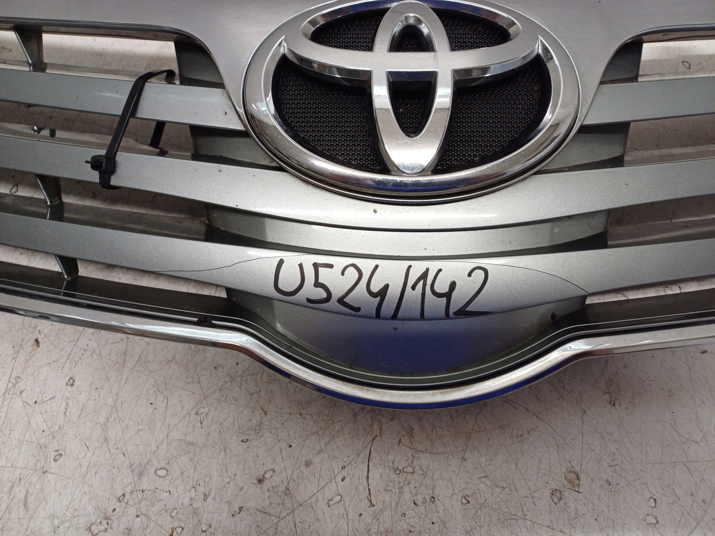 Toyota Avensis T25 Kühlergrill FRONTGRILL Kühlergitter 5310005110R - Thumbnail 3