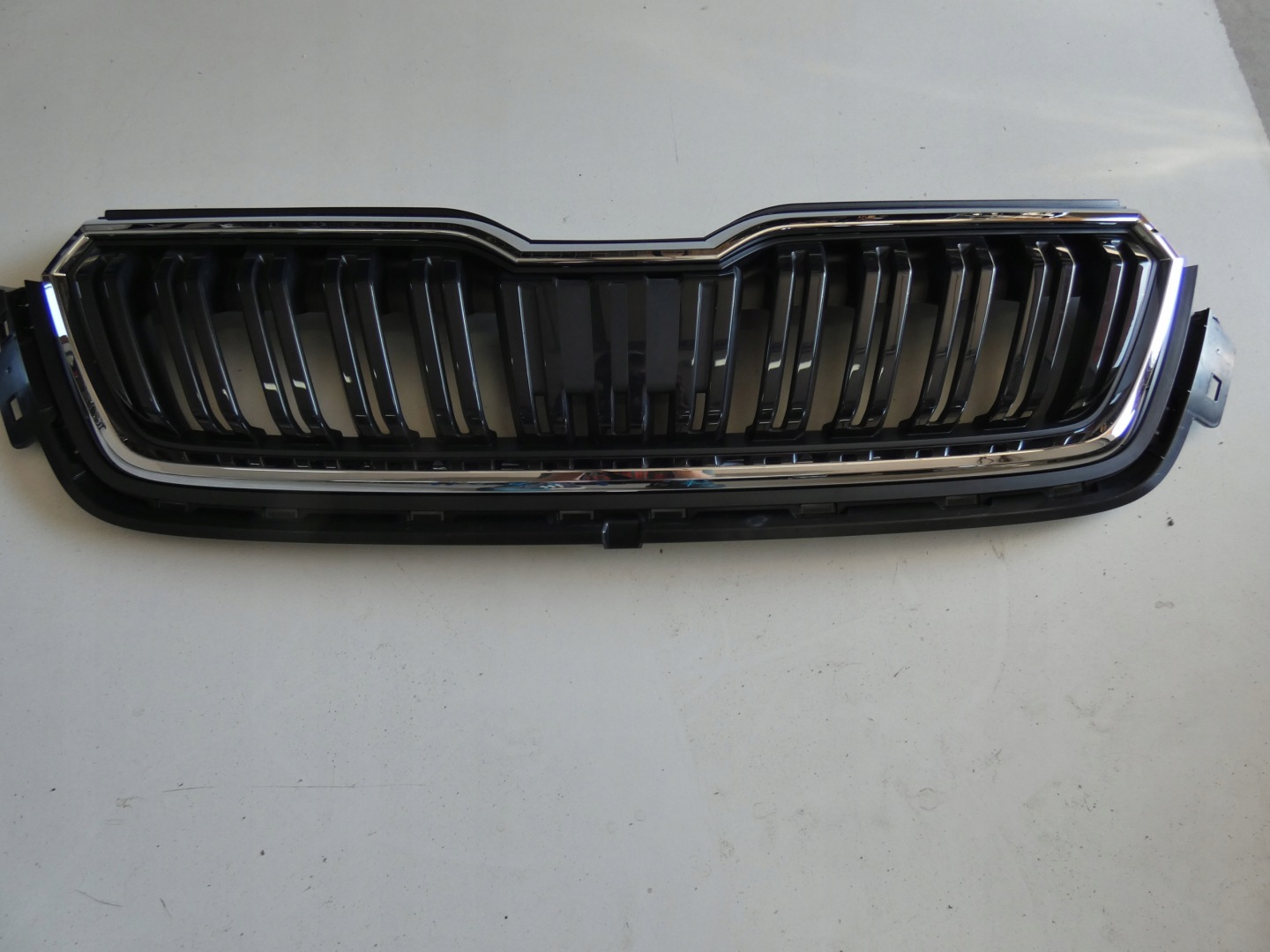 Skoda Kamiq NW Kühlergrill FRONTGRILL Kühlergitter - Thumbnail 1