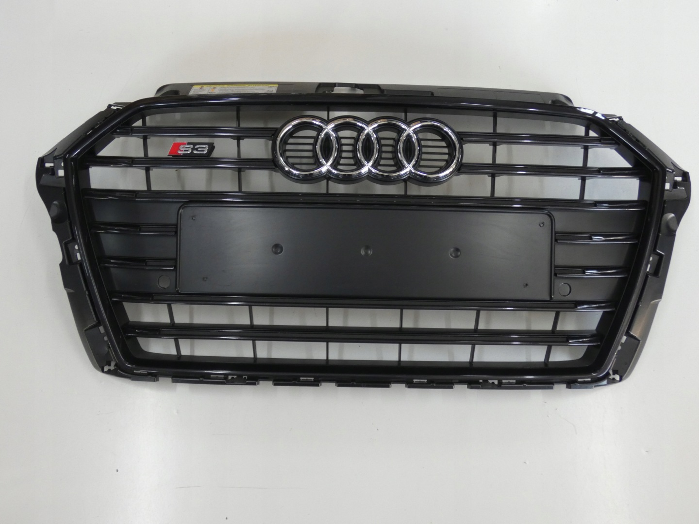Audi 8V3 Kühlergrill FRONTGRILL Kühlergitter 8V3853651AC - Thumbnail 1