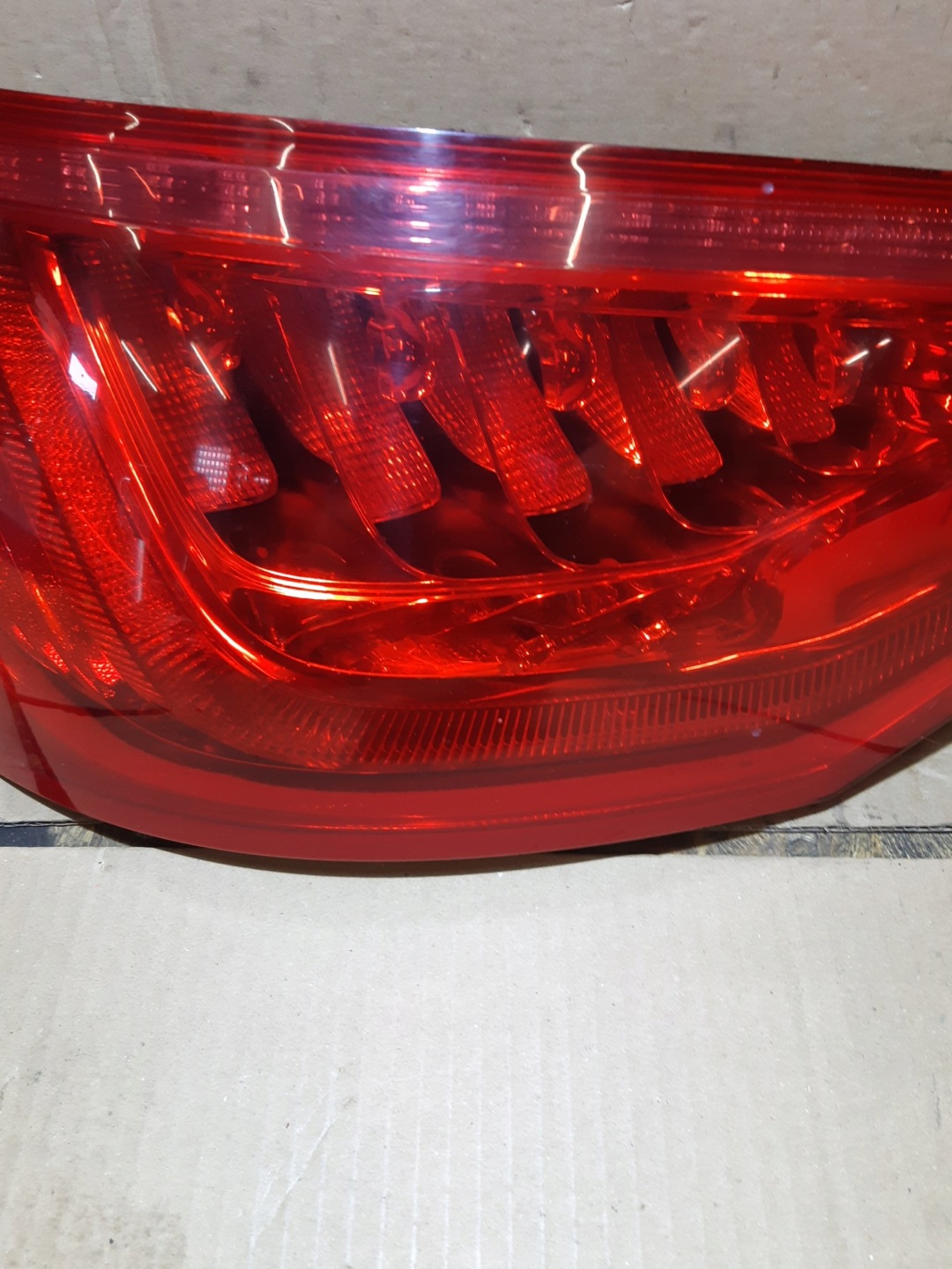 Audi Q7 Rückleuchte 4L0945093G Rearlamp - Thumbnail 9