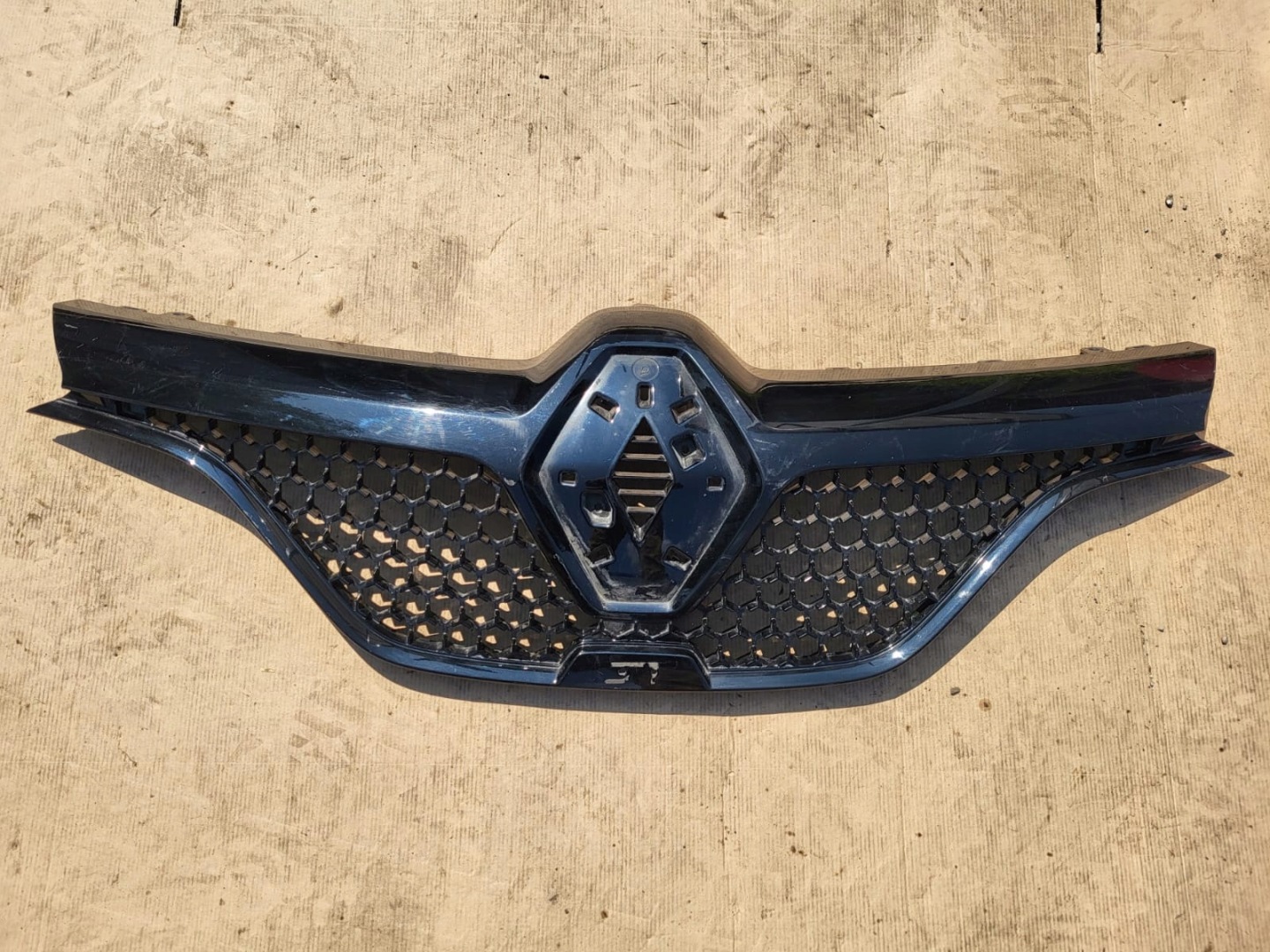 Renault MĂ©gane I BA.. Kühlergrill FRONTGRILL Kühlergitter 622568380R - Thumbnail 1