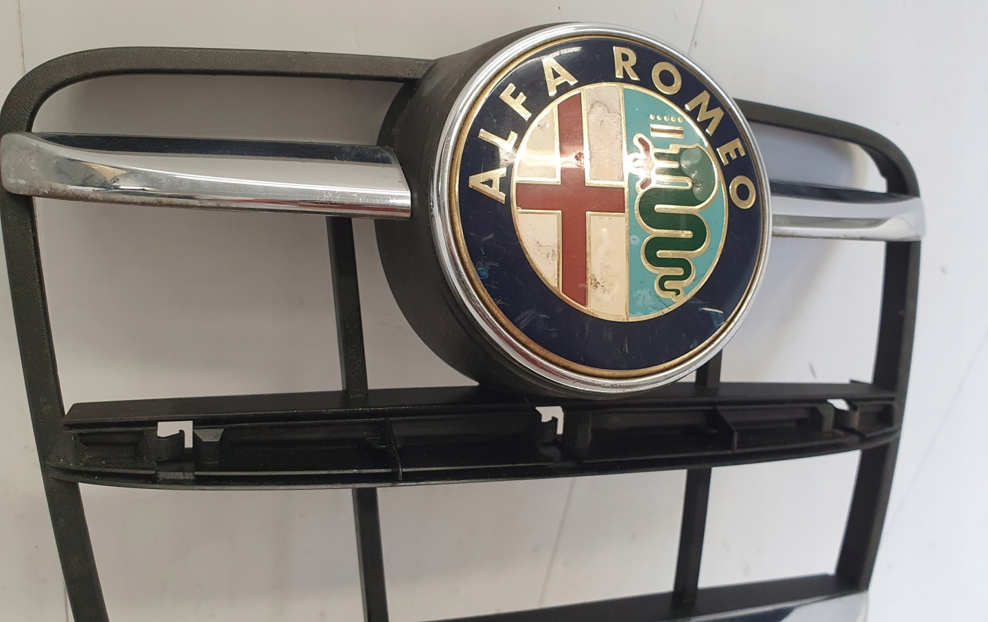 Alfa Romeo MiTo Typ 955 Kühlergrill FRONTGRILL Kühlergitter 156091279 - Thumbnail 4