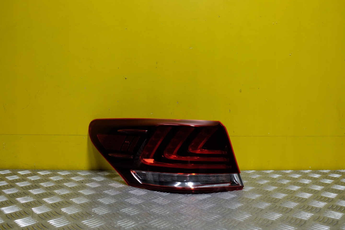 Lexus LS USF40 Rückleuchte Rearlamp - Thumbnail 1