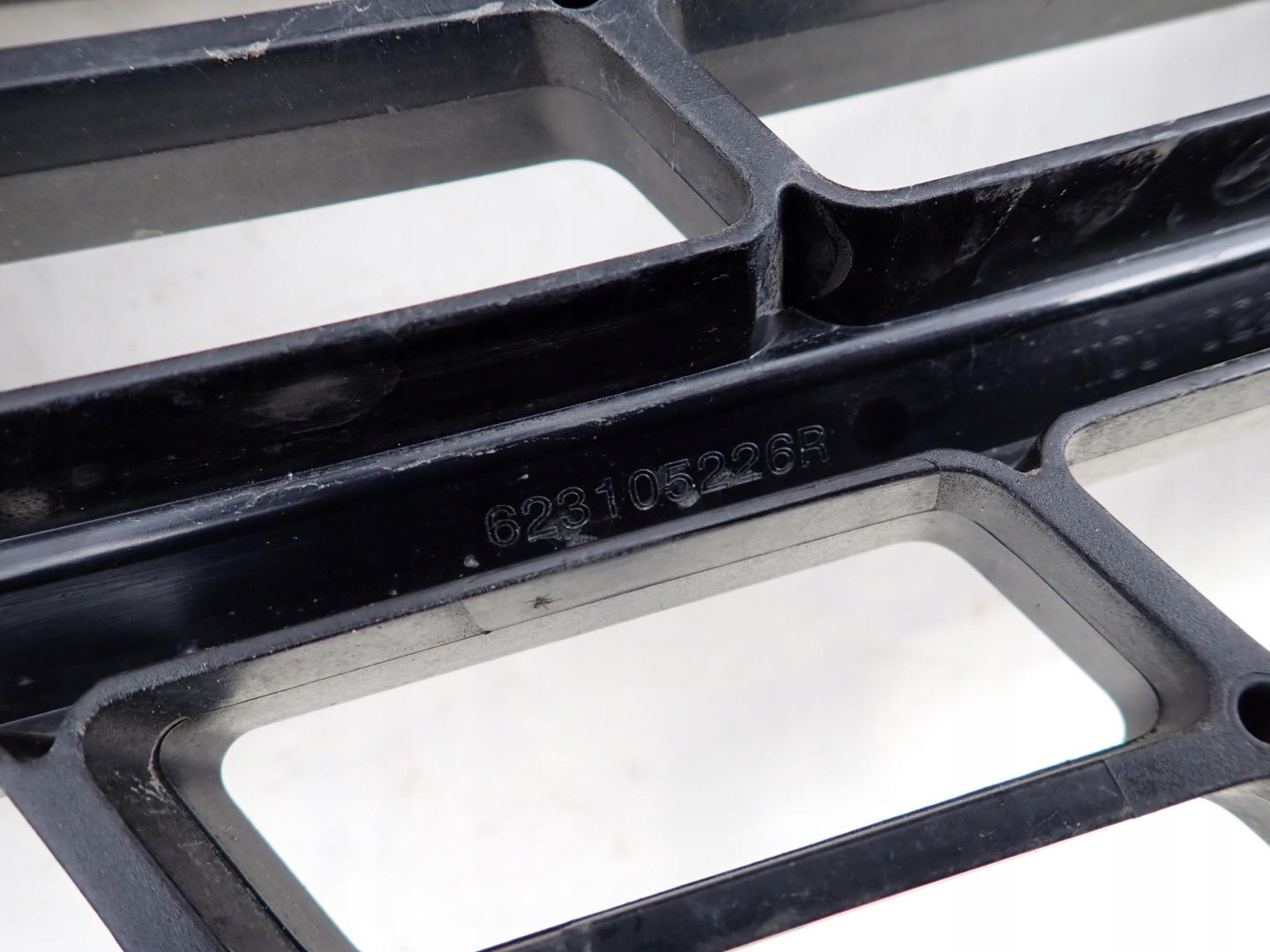 Renault Trafic L Kühlergrill FRONTGRILL Kühlergitter 623105226R - Thumbnail 6