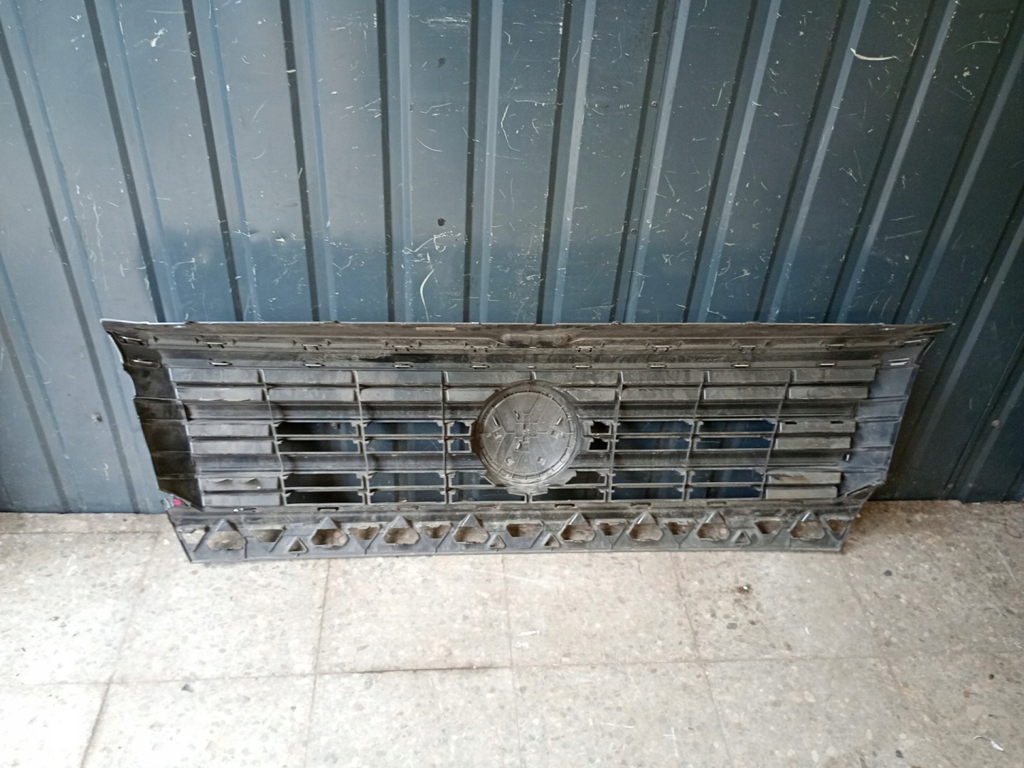 VW Crafter Kühlergrill FRONTGRILL Kühlergitter 7C0853653J - Thumbnail 12