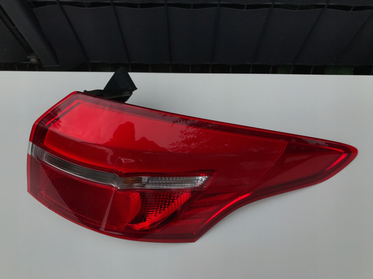Ford Focus III Mk3 Rückleuchte F1EB13404DB Rearlamp - Thumbnail 2