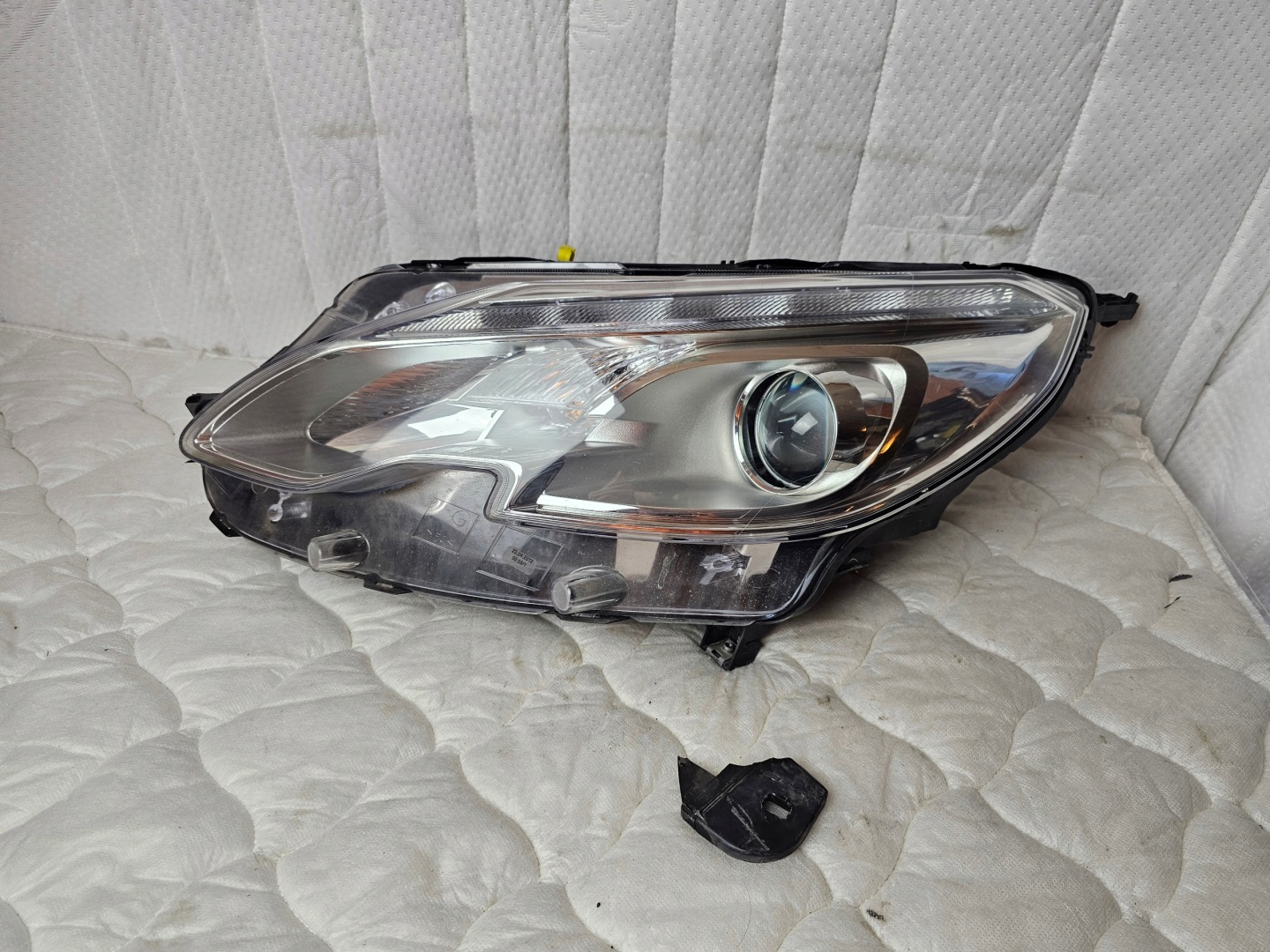 Frontscheinwerfer Peugeot 2008 9677810180 LED Links Scheinwerfer Headlight - Thumbnail 1